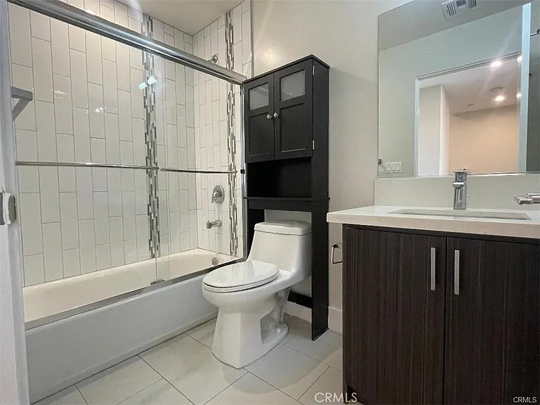 6445 Woodley Ave #204 — Photo 12
