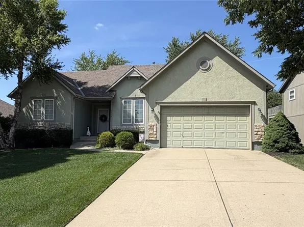 7878 W 155th Ter, Overland Park, KS 66223
