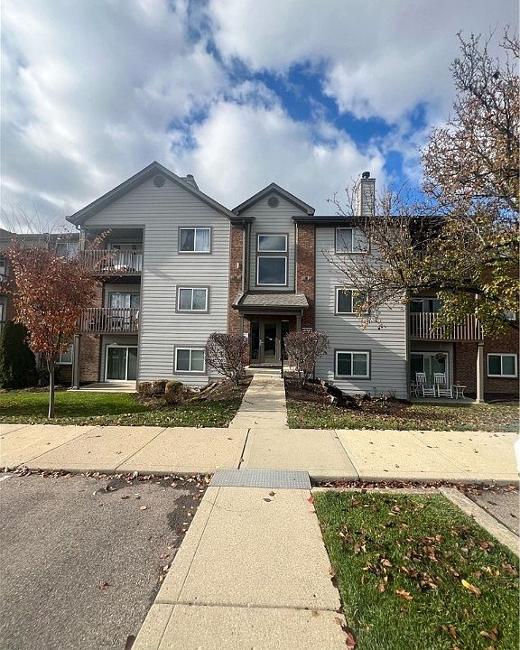 1st image of 8903 Eagleview Dr APT 4