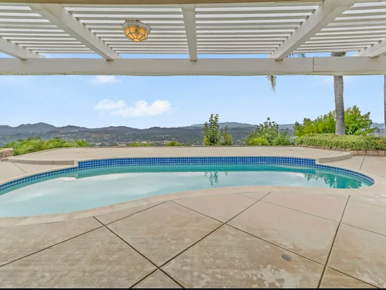 2506 Sapra St — Photo 52