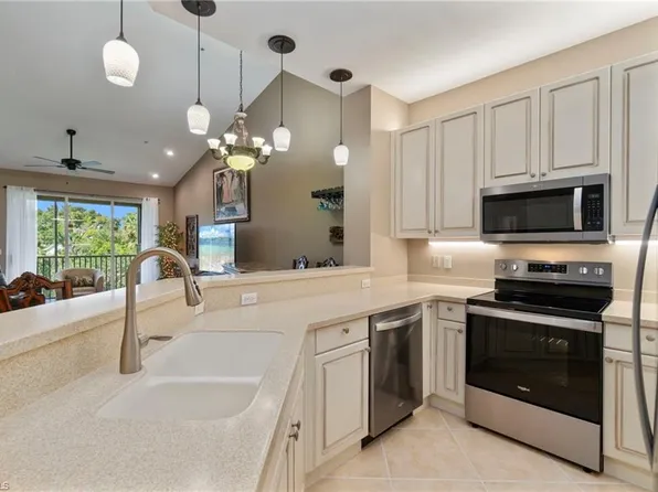 15256 Riverbend BLVD #204, NORTH FORT MYERS, FL 33917