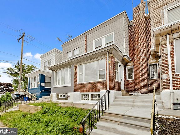 2nd image of 4059 Howland St