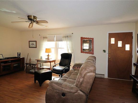 3rd image of 70 N Bellview Rd