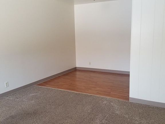 2nd image of 417 Washington St #220