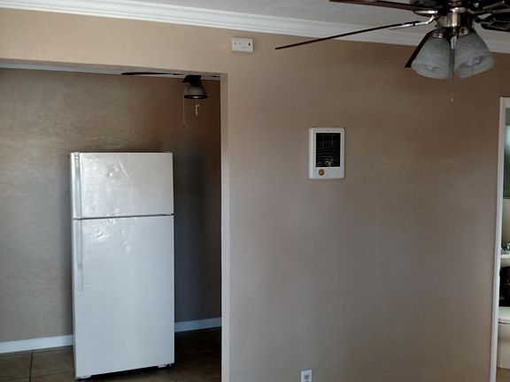 4th image of 721 S Pine St