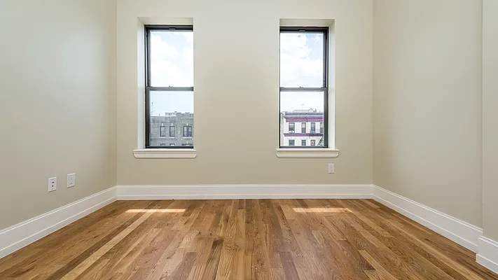 Rented by Nooklyn NYC LLC | media 18