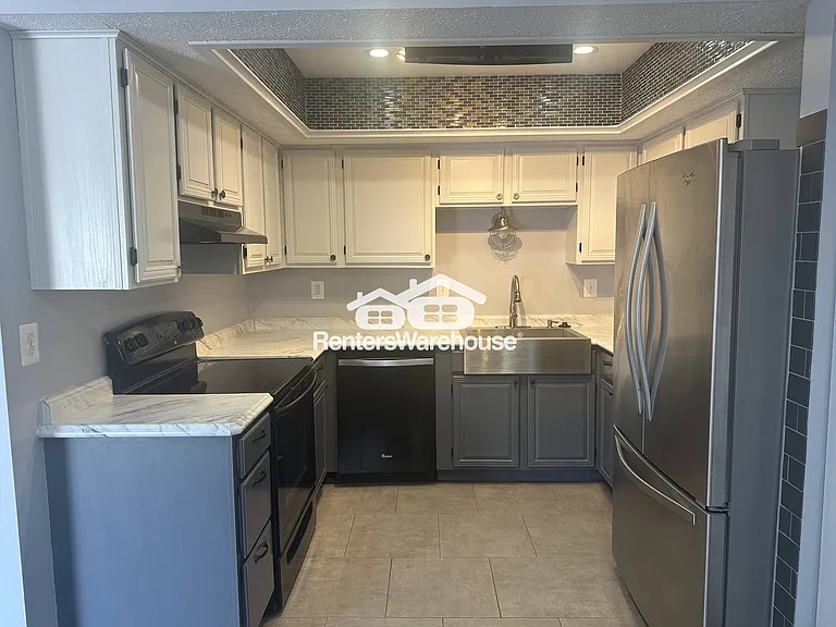 6 Hobb Ct — Photo 4