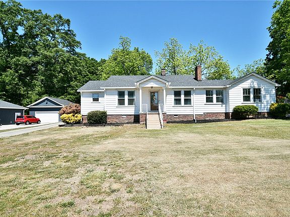3rd image of 110 Belton Dr