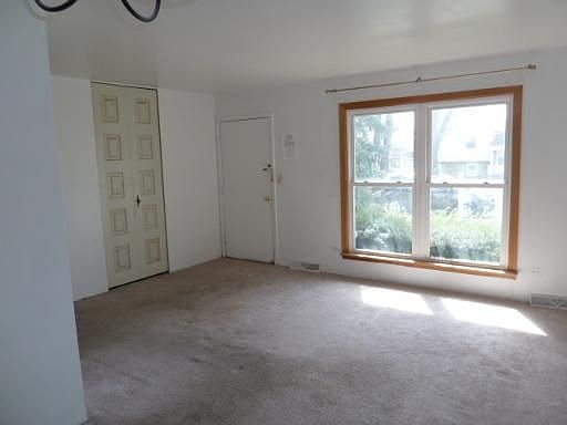 4th image of 168 E Montana Ave