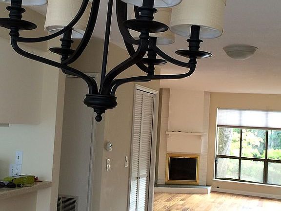 View towards living rm 