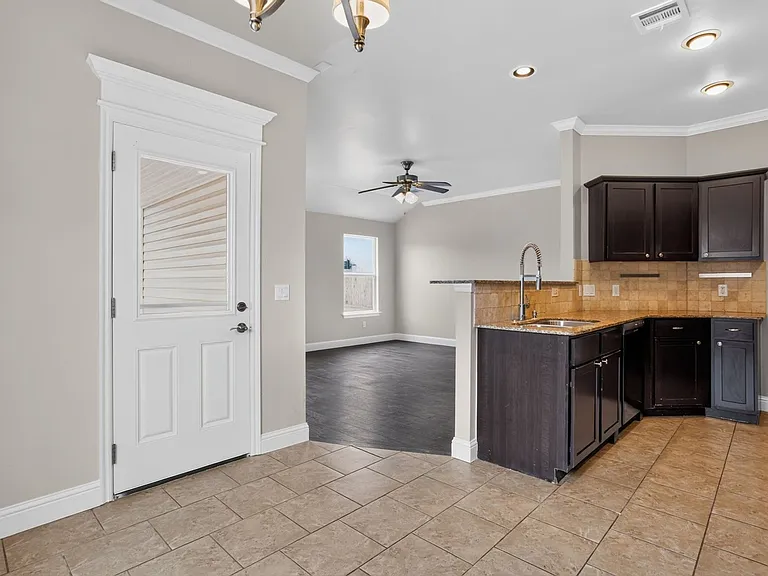 13113 Camden Dr — Photo 16