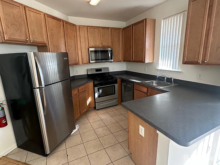 50 Roosevelt Ave #4305 — Photo 9
