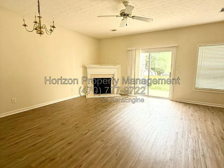 15 Pearl Chambers Ct — Photo 3