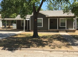 2100 6th St, Brownwood, TX 76801