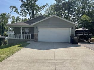 210 Westwood Dr, Bedford, IN