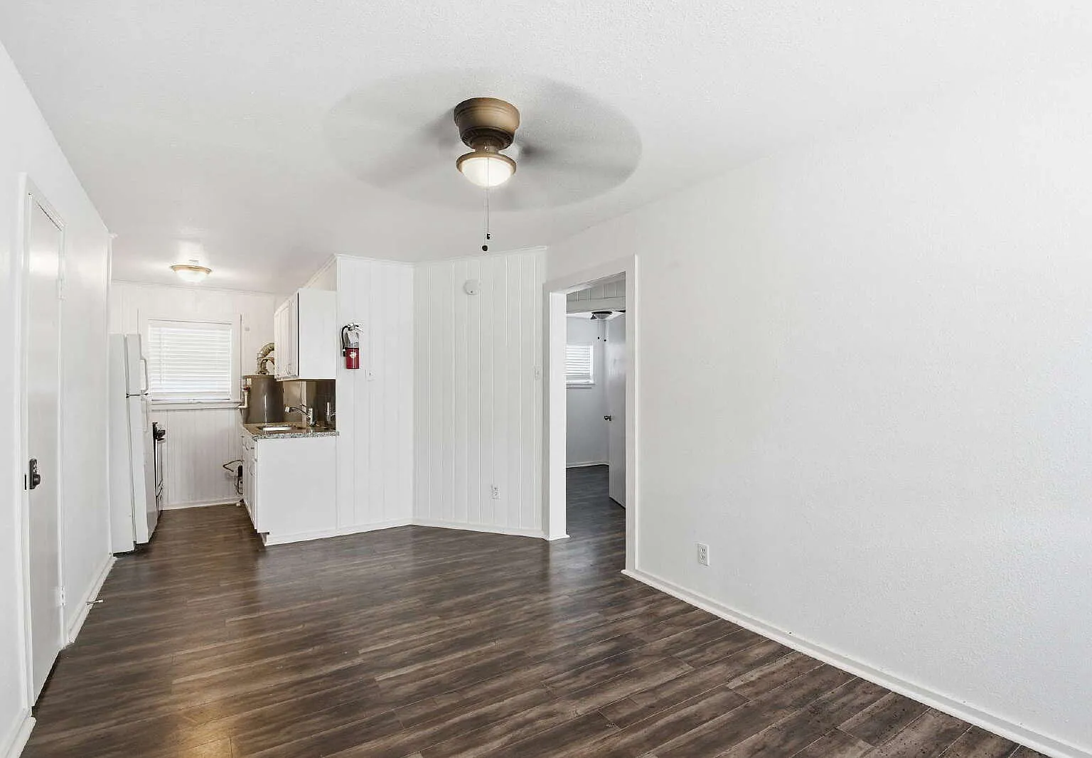 2 bed, 1.0 bath, 611 sqft, $850 — Photo 4
