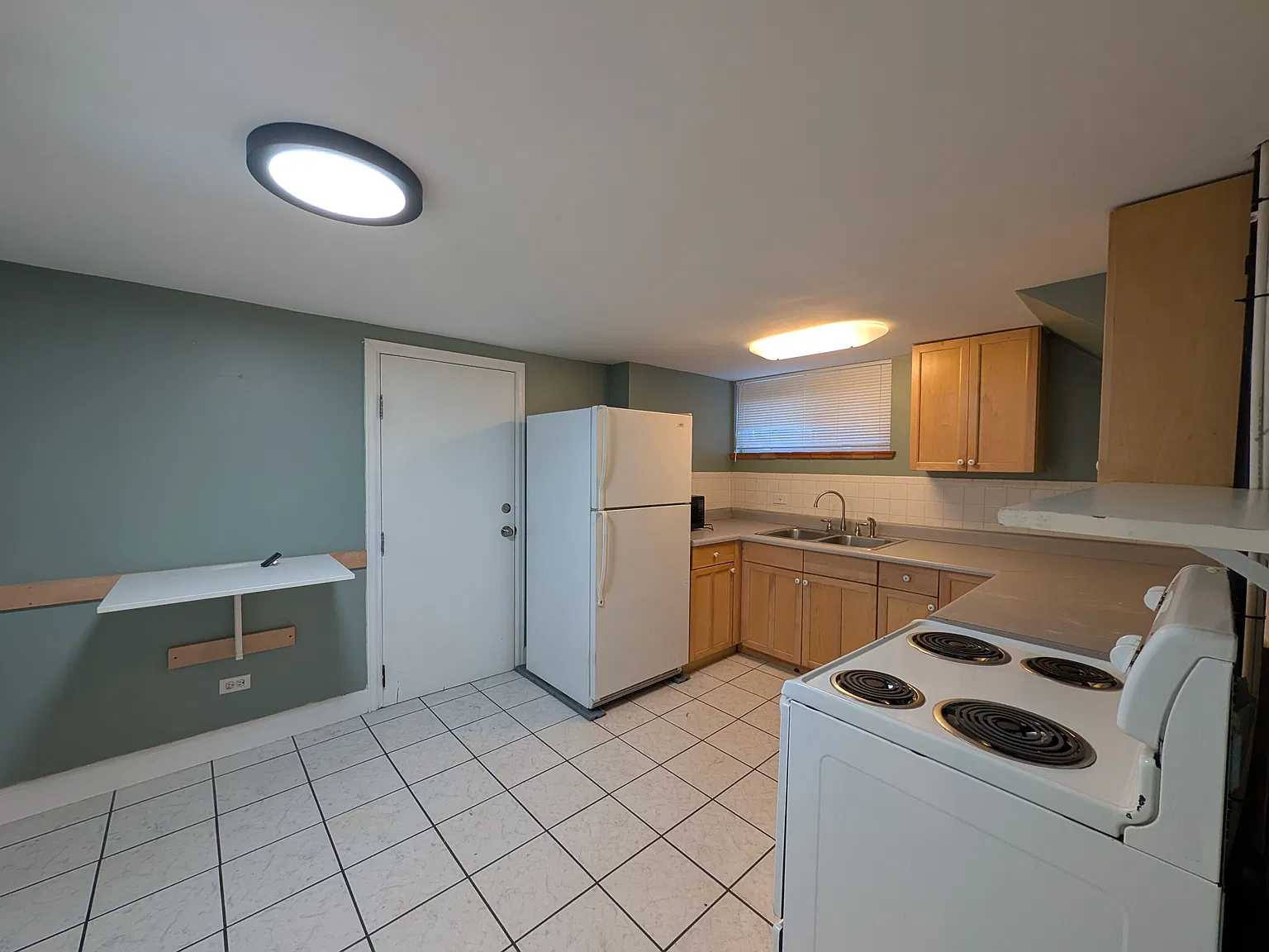 2 bed, 919 sqft, $1,850 — Photo 3