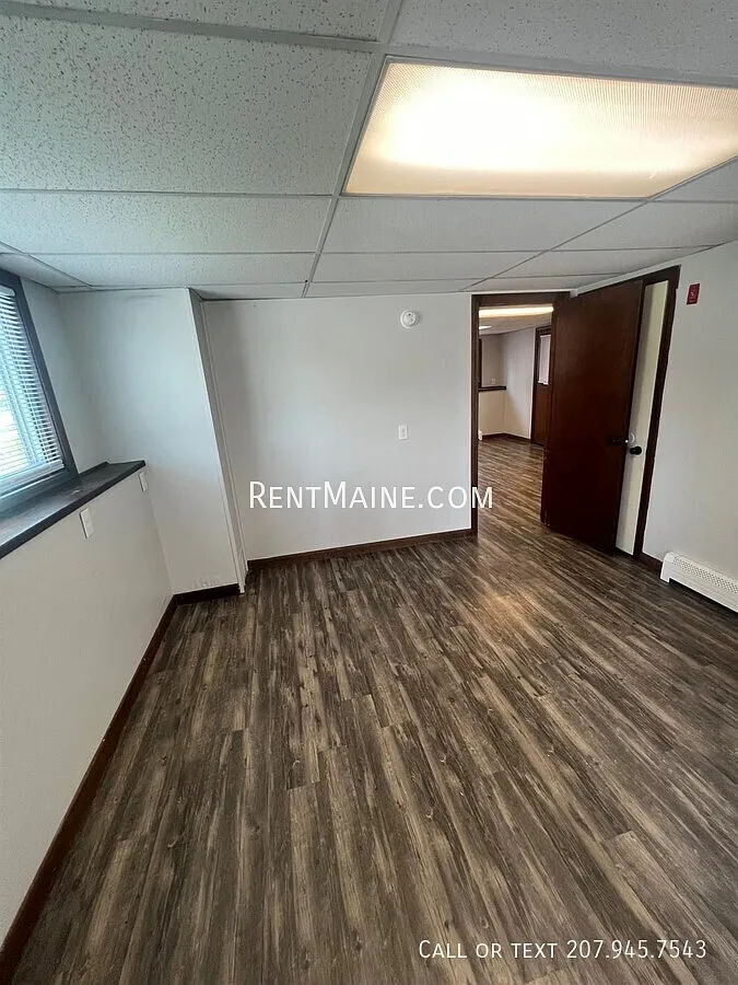 2 bed, $1,300 — Photo 2