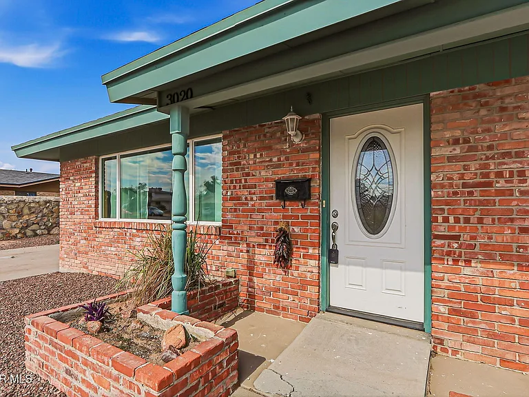3020 Wedgewood Dr — Photo 4