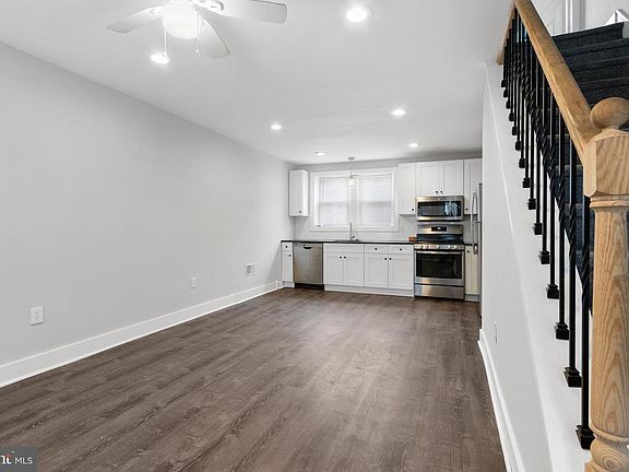 5th image of 3212 W Willard St