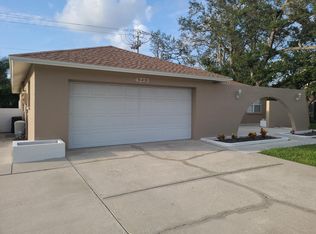 4273 Eastwood Dr, Sarasota, FL 34232
