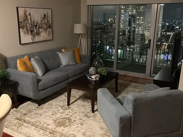 125 S Jefferson St Unit 2701, Chicago, IL 60661