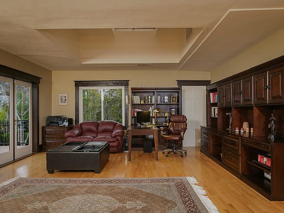 5th image of 2947 1st Ave