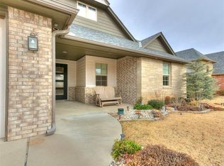 1233 Hutton Lndg, Edmond, OK 73034