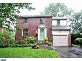 2738 Jenkintown Rd, Glenside, PA 19038