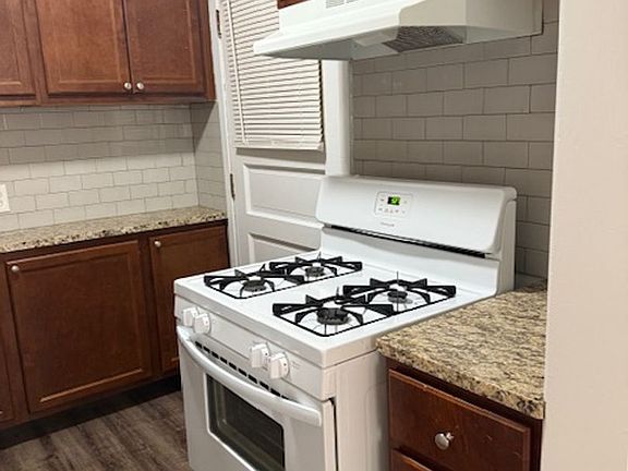 2nd image of 15810 Van Aken Blvd #203