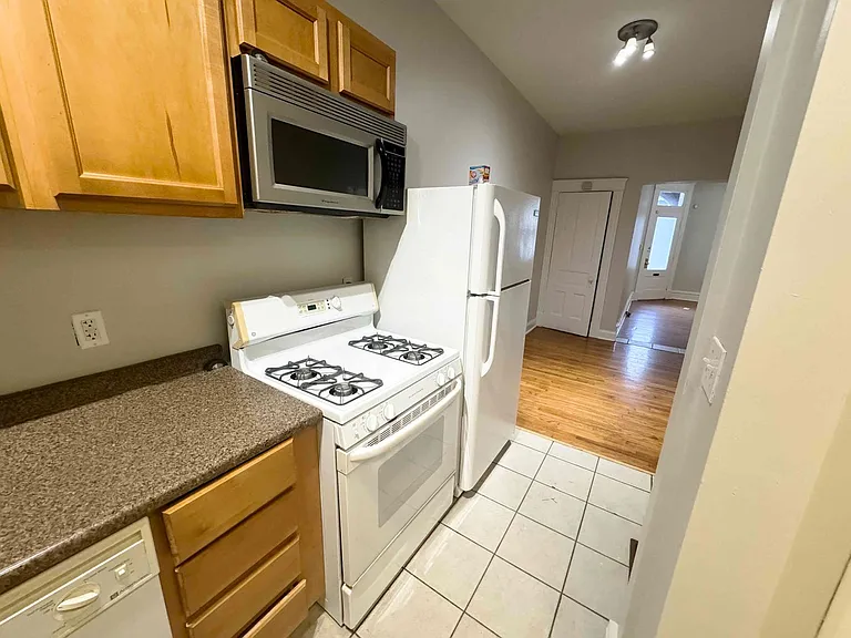 3539 Giles Ave — Photo 18