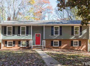 1215 Seabrook Ave, Cary, NC 27511