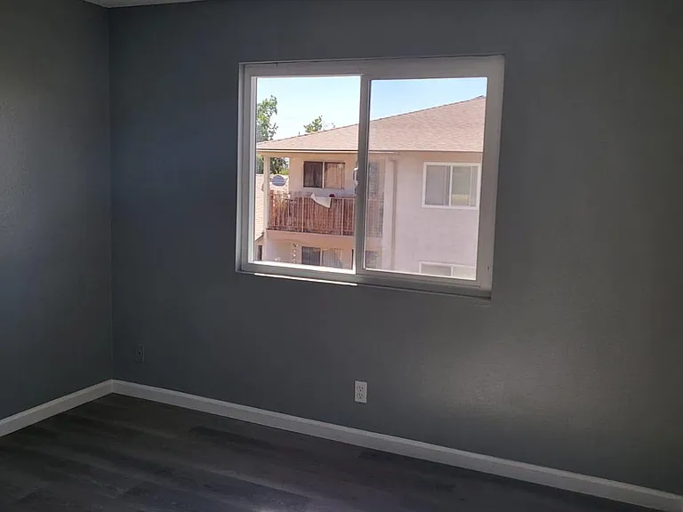 501 Courier Ave #D — Photo 9
