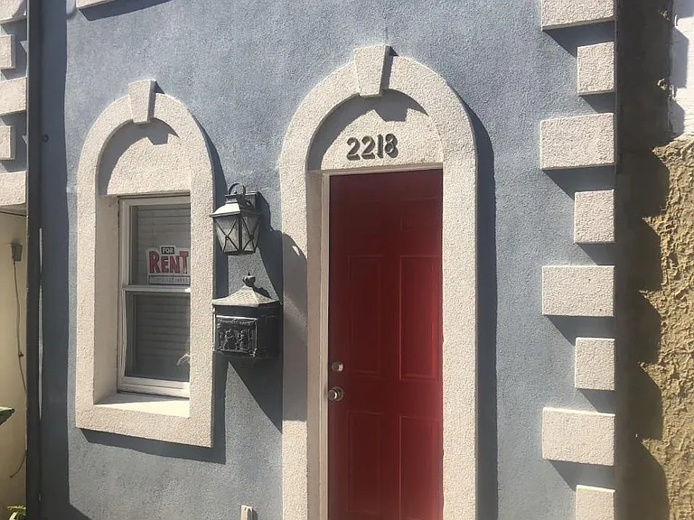 2218 Portugal St — Photo 2