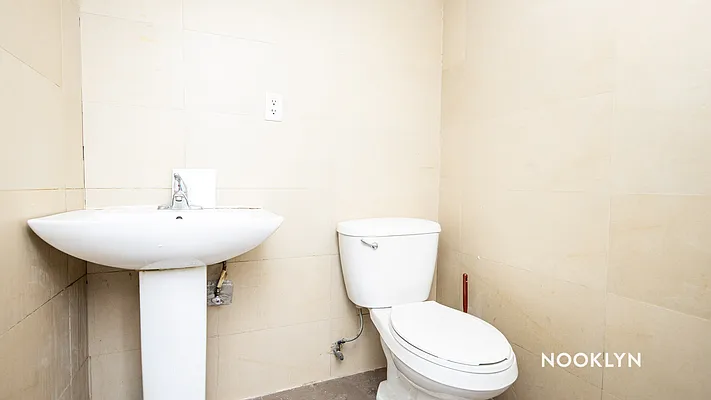 Rented by Nooklyn NYC LLC | media 13