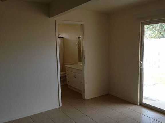 Master Bedroom/Bath