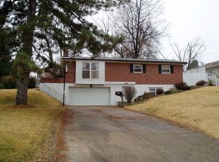 410 Utz Ln, Hazelwood, MO 63042