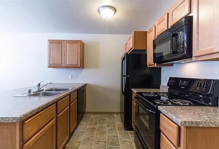 Tyson Vance Apartments — Photo 13