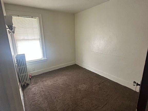 4th image of 580 Colvin Ave APT 12