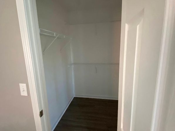 4627 E Morris Huenefeld St