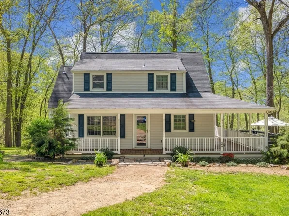 23 Wheeler Rd, Chester Boro, NJ 07930