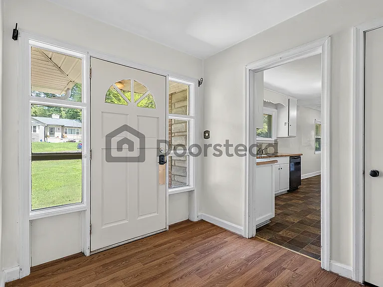 1217 Forestdale Dr — Photo 25