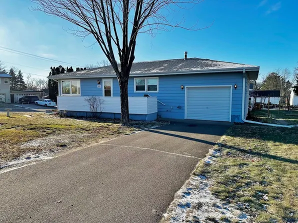 112 9th St SE, Little Falls, MN 56345