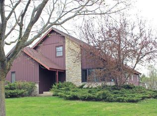 413 Pine St, Delavan, WI 53115