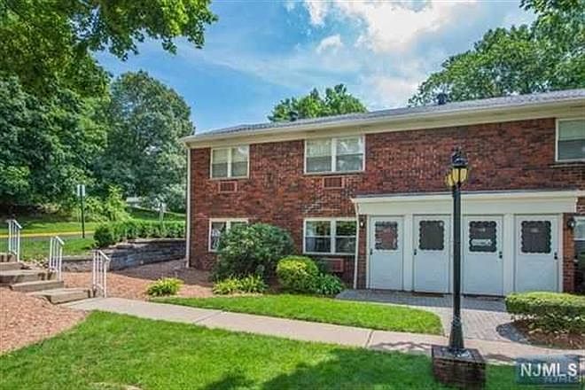 1st image of 117 Regency Park