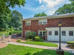 117 Regency Park, RAMSEY, NJ 07446
