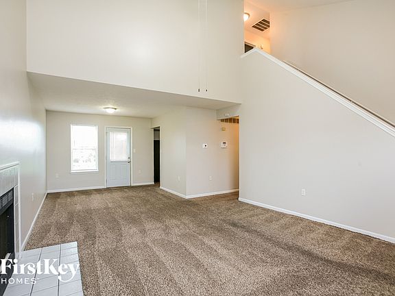 4th image of 2409 Valley Creek East Ln