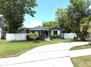 2615 Roosevelt St, Hollywood, FL 33020