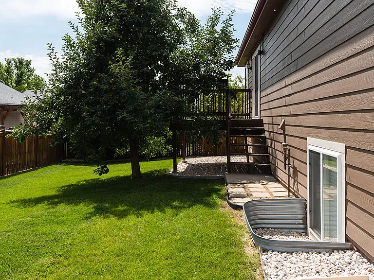 4060 Florence Dr — Photo 38