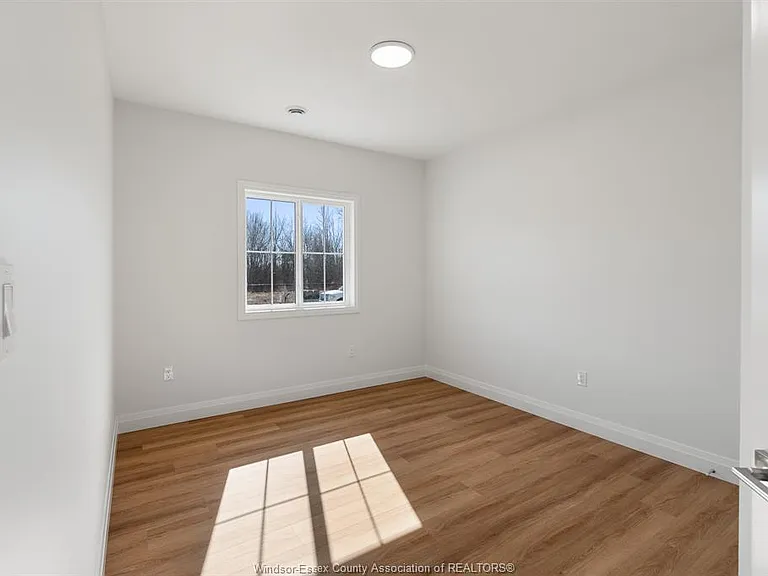 715 Elliot Point Rd #A — Photo 18